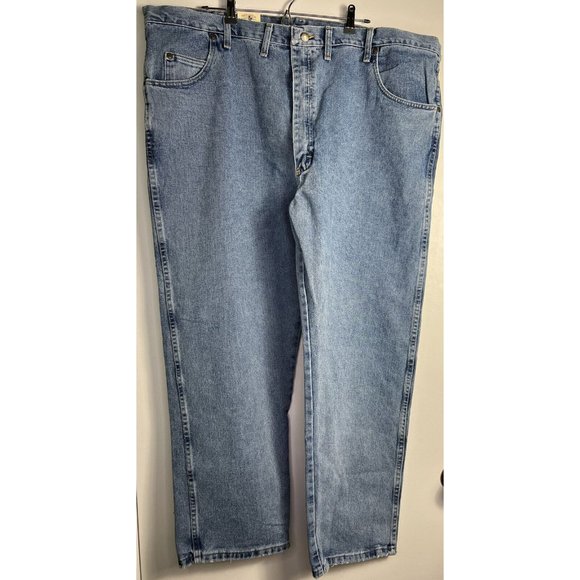 Wrangler Men's Rugged Wear Relaxed Fit Jean Vintage Light Washed 48x30 NWT New - Picture 1 of 7